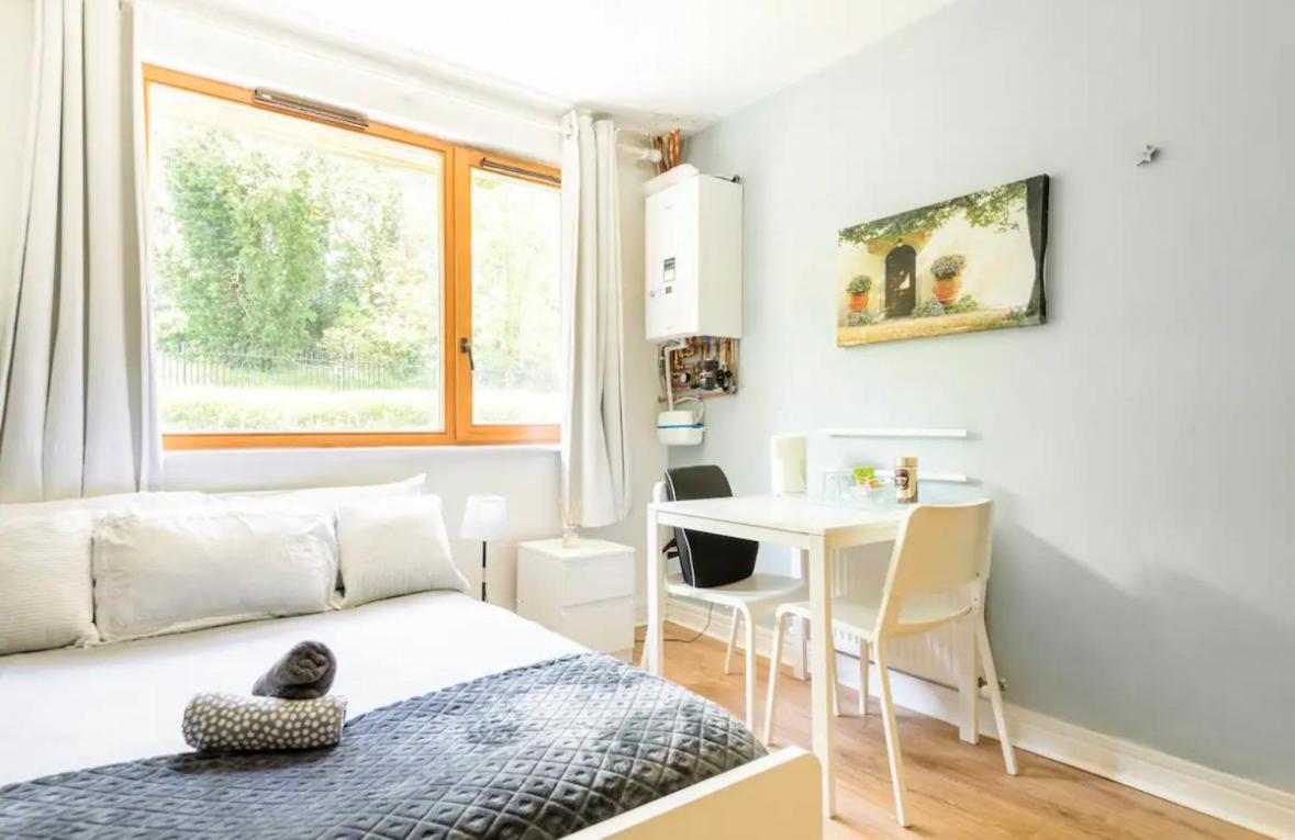 Spacious Room With Relaxing View Dublino Esterno foto